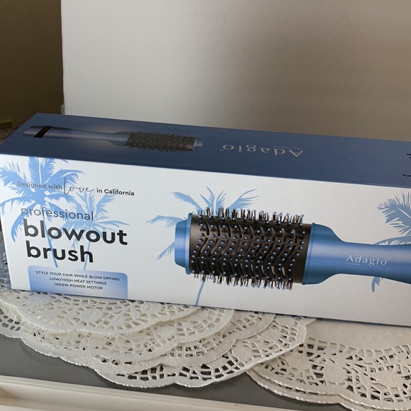 Adagio Professional Blowout Brush - Ocean Blue NIB Style your hair while… - Picture 6 of 10
